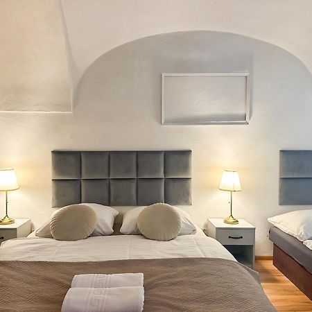 באנסקה ביסטריצה Old Town Apt. A/C And Parking מראה חיצוני תמונה